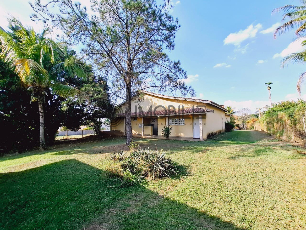 Chácara, 3 quartos, 350 m² - Foto 2