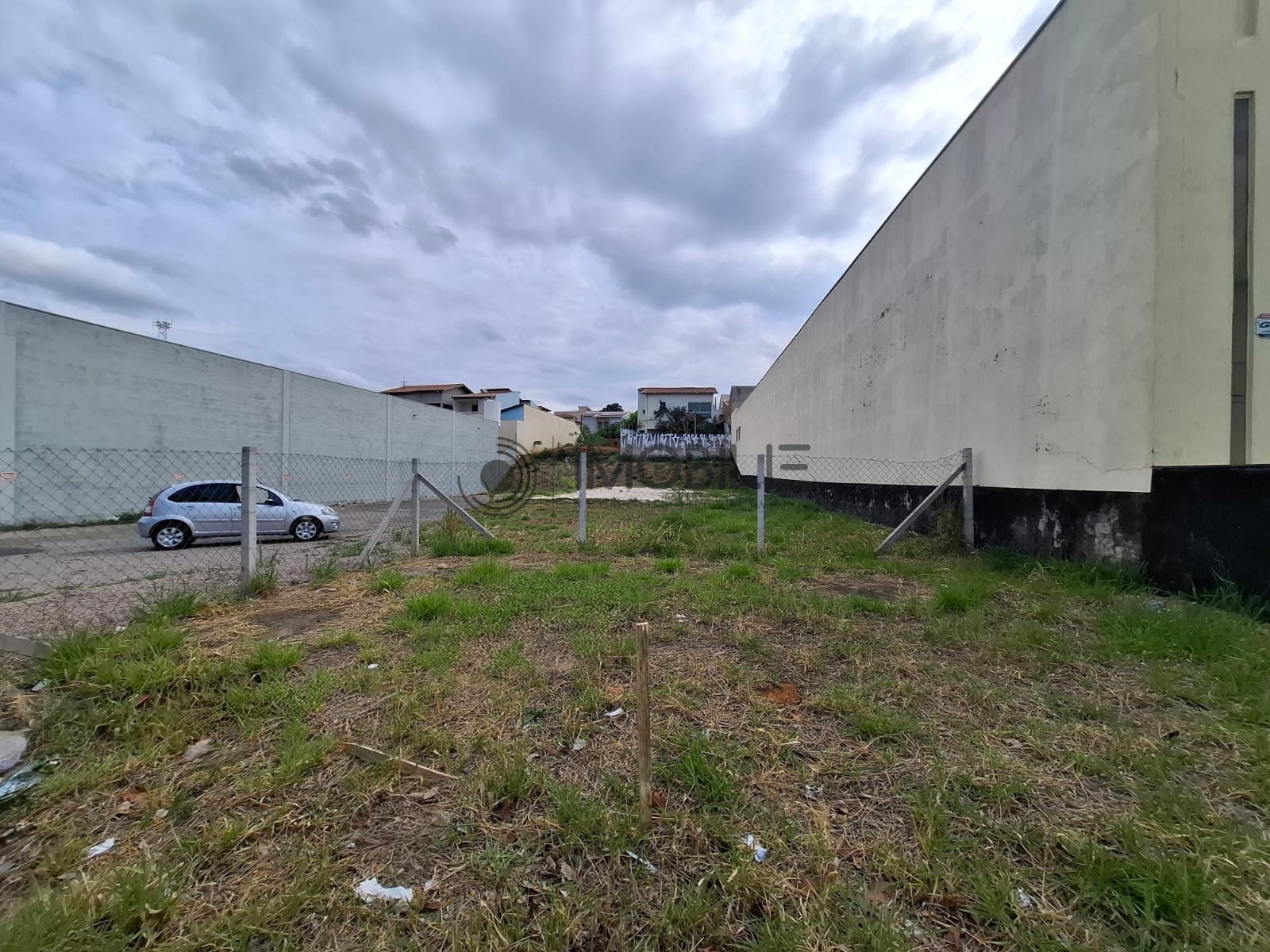 Loteamento e Condomínio, 596 m² - Foto 4