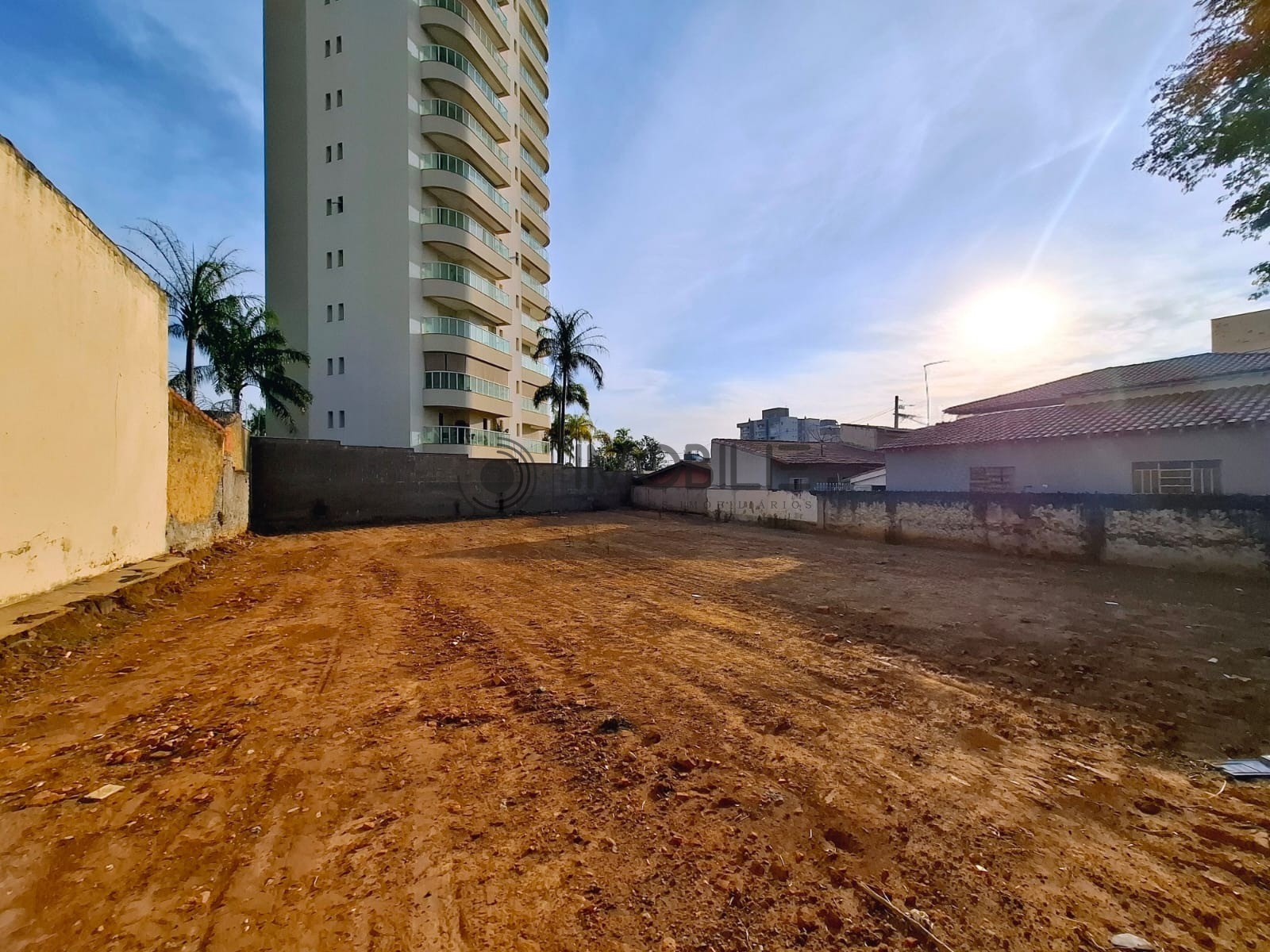 Loteamento e Condomínio, 469 m² - Foto 2