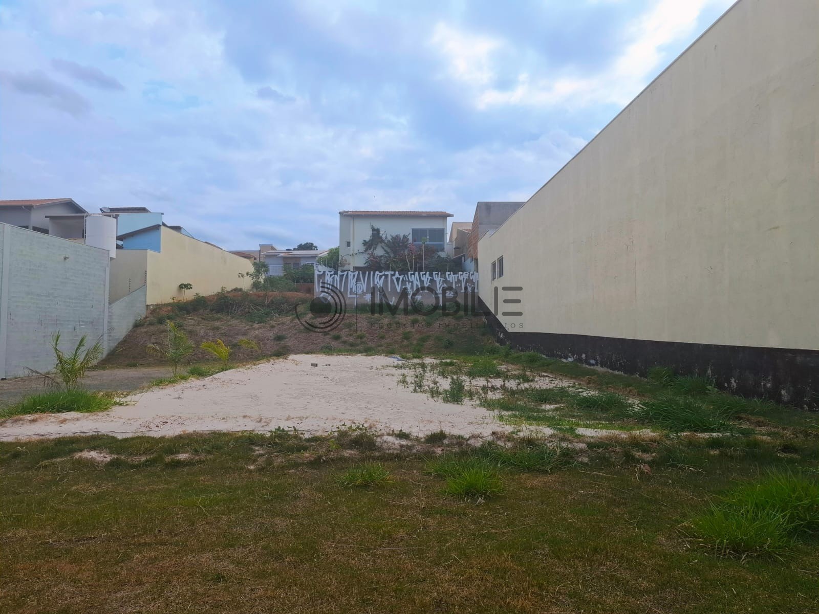 Loteamento e Condomínio, 596 m² - Foto 3
