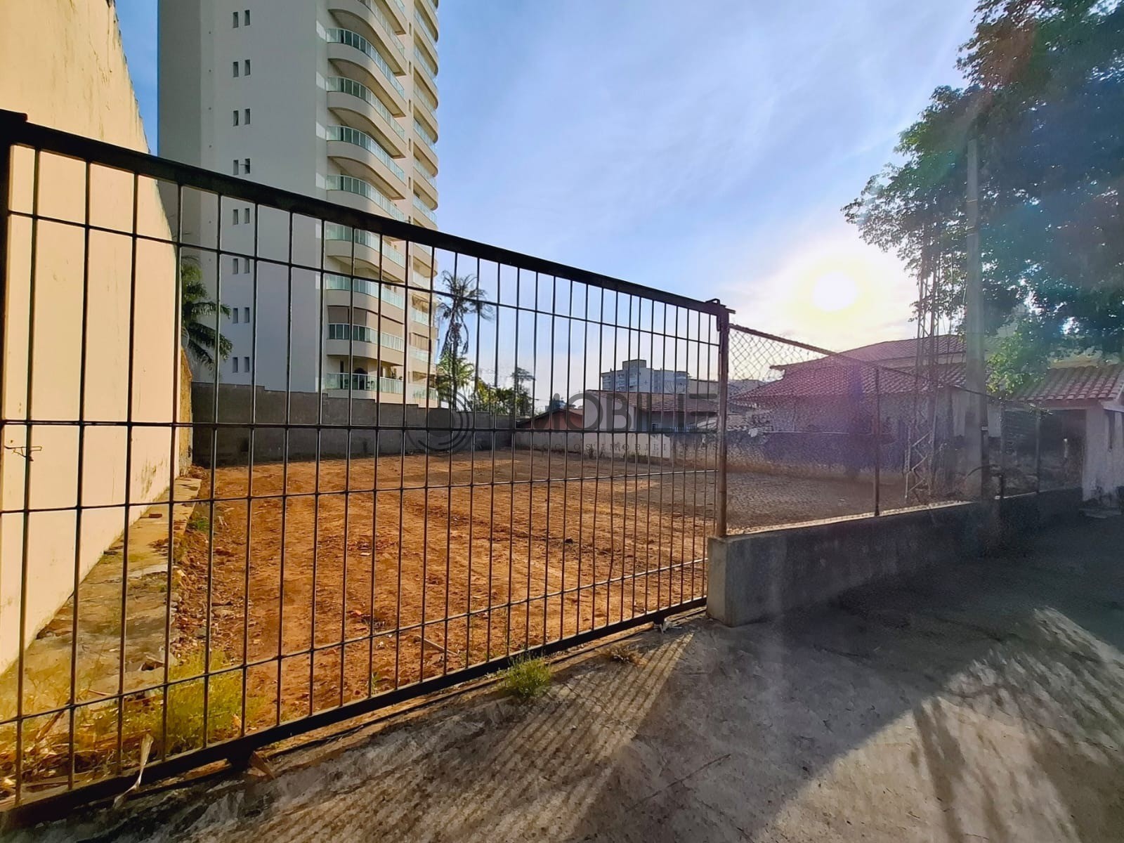 Loteamento e Condomínio, 469 m² - Foto 1