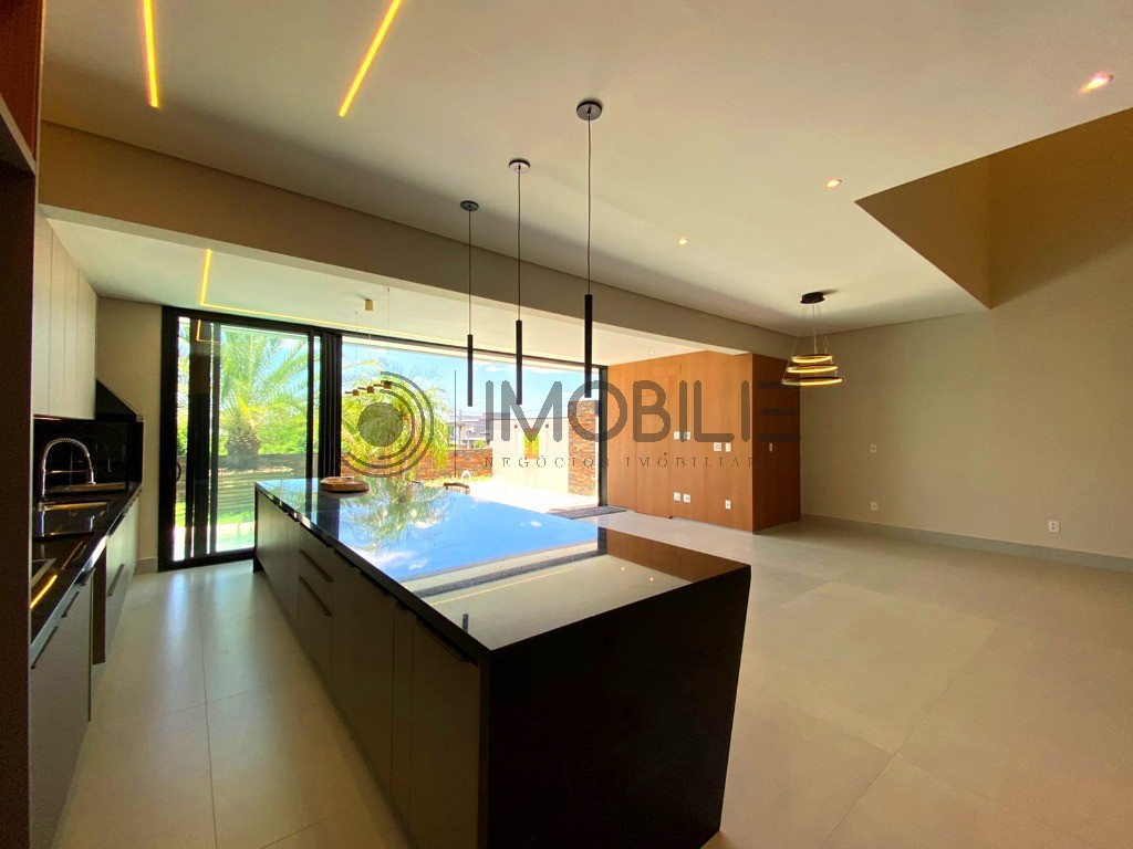 Casa, 3 quartos, 256 m² - Foto 18