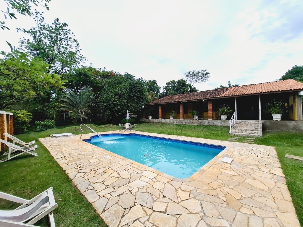 Chácara, 2 quartos, 176 m² - Foto 1