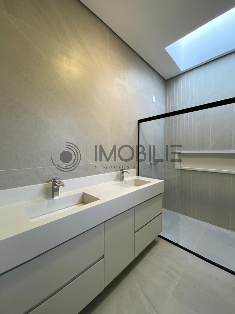 Casa, 3 quartos, 226 m² - Foto 37