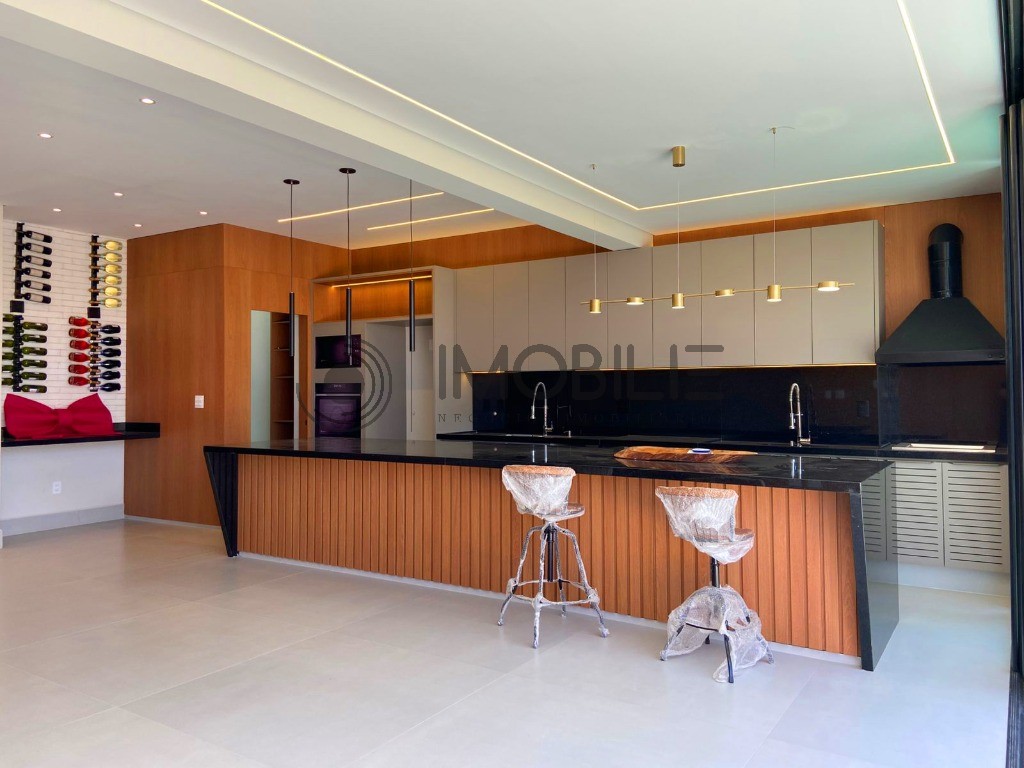 Casa, 3 quartos, 256 m² - Foto 15