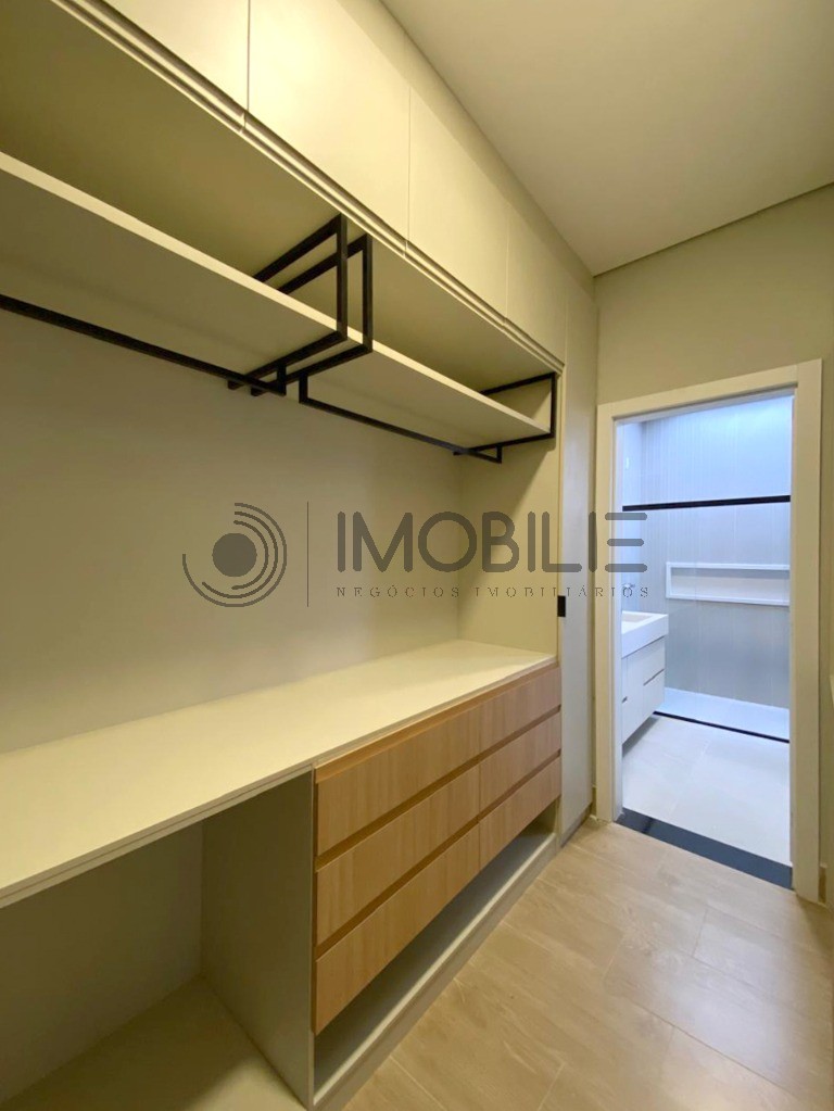 Casa, 3 quartos, 226 m² - Foto 34