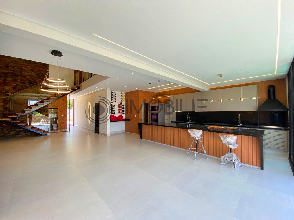 Casa, 3 quartos, 256 m² - Foto 13