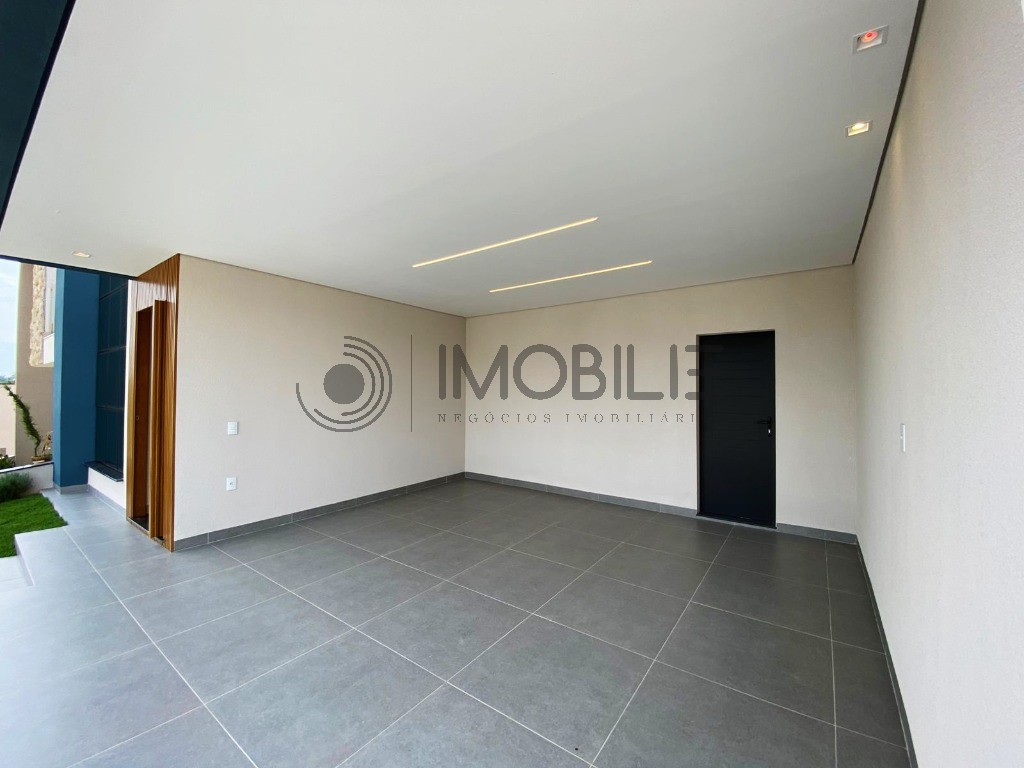 Casa, 3 quartos, 202 m² - Foto 1