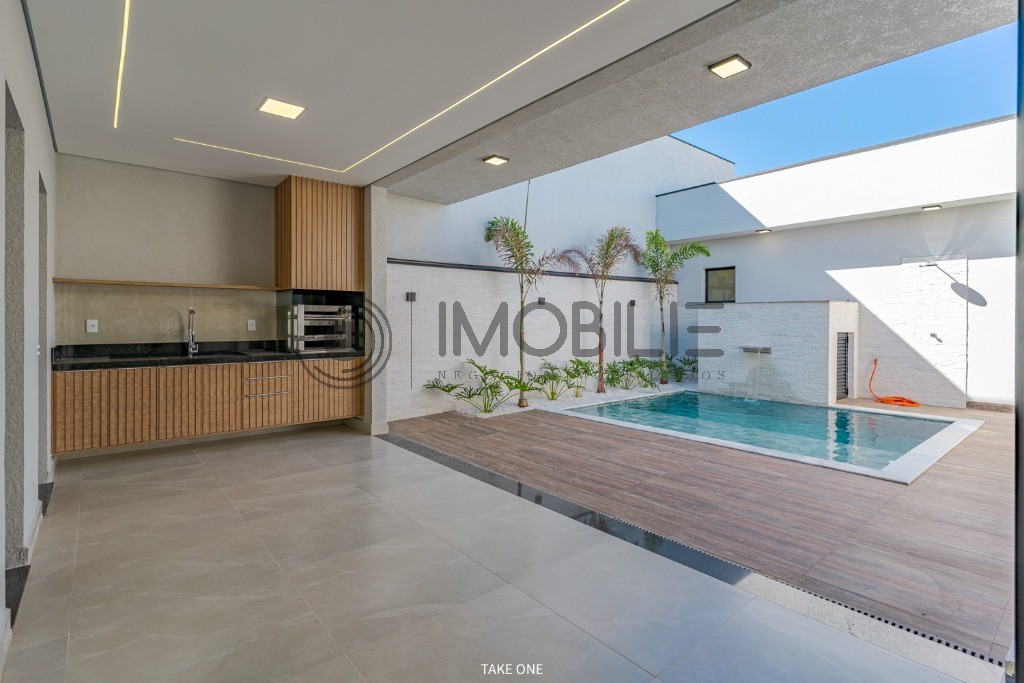 Casa, 3 quartos, 194 m² - Foto 1