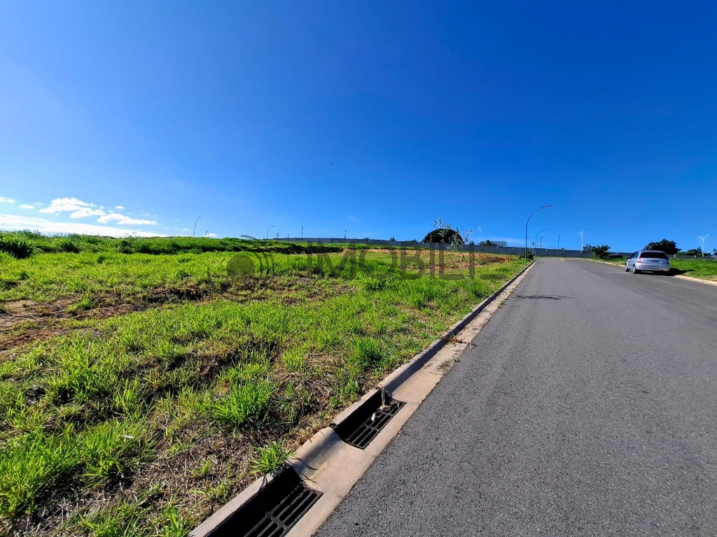 Terreno, 300 m² - Foto 1
