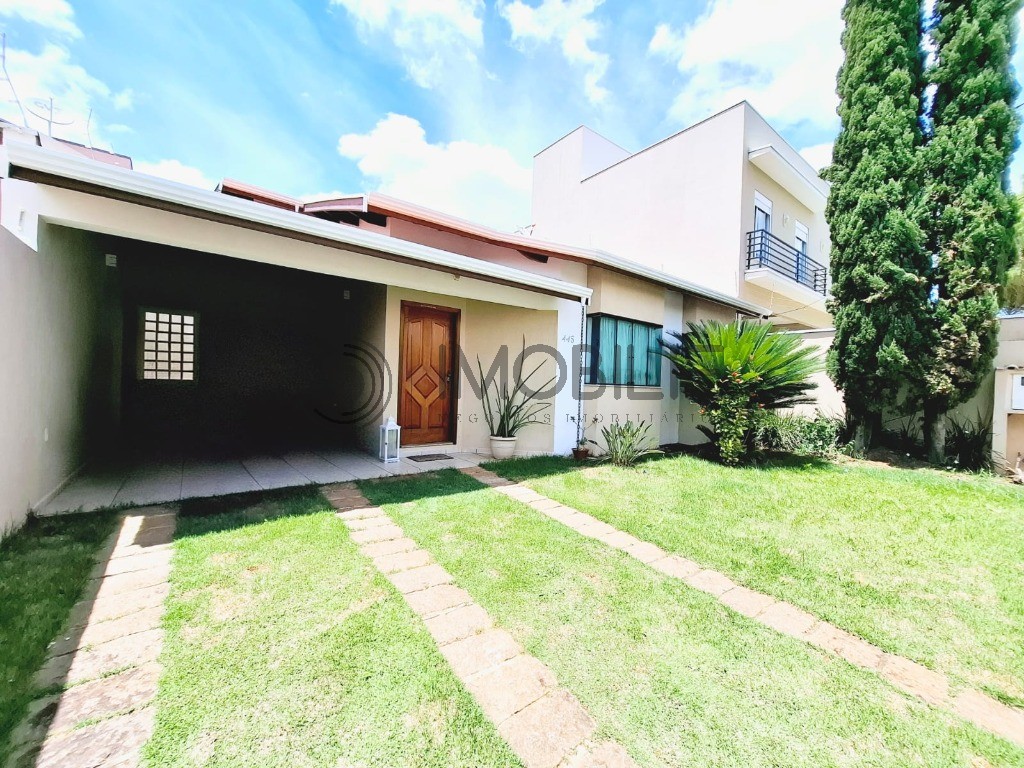 Casa, 3 quartos, 179 m² - Foto 1