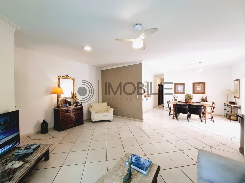 Casa, 3 quartos, 179 m² - Foto 4