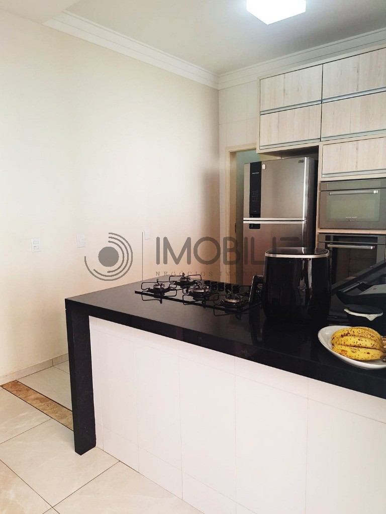 Casa, 3 quartos, 179 m² - Foto 35