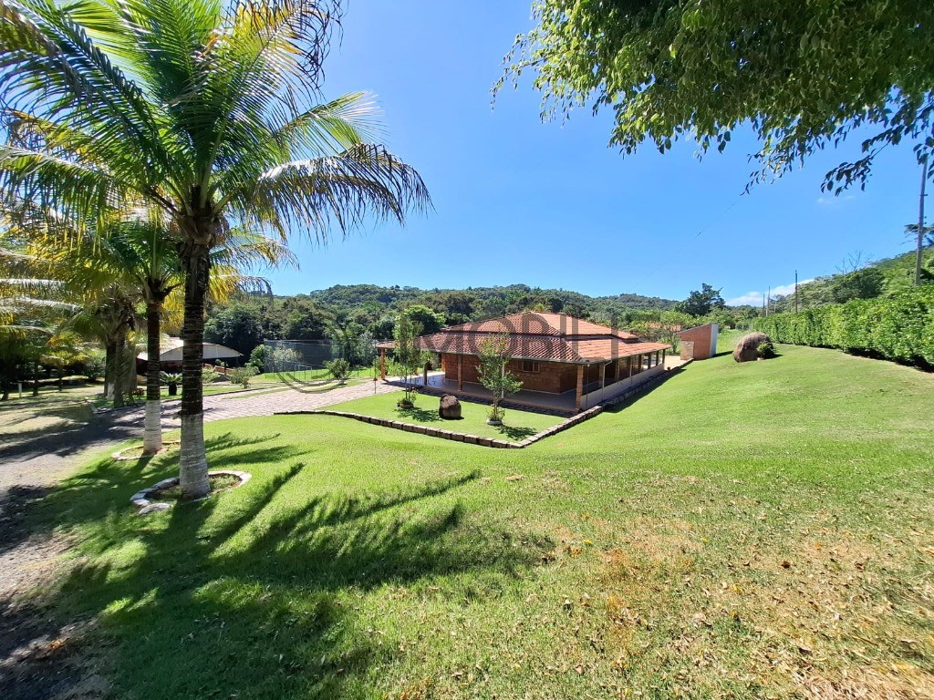Sítio, 3 quartos, 465 m² - Foto 1