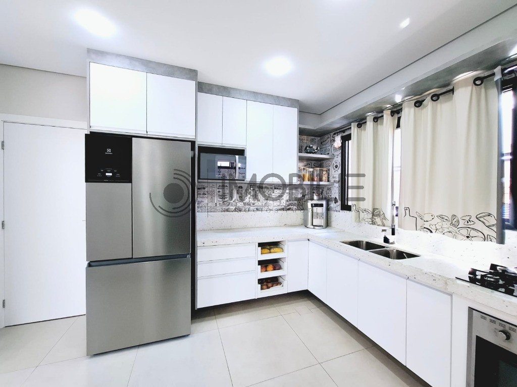 Casa, 3 quartos, 233 m² - Foto 31