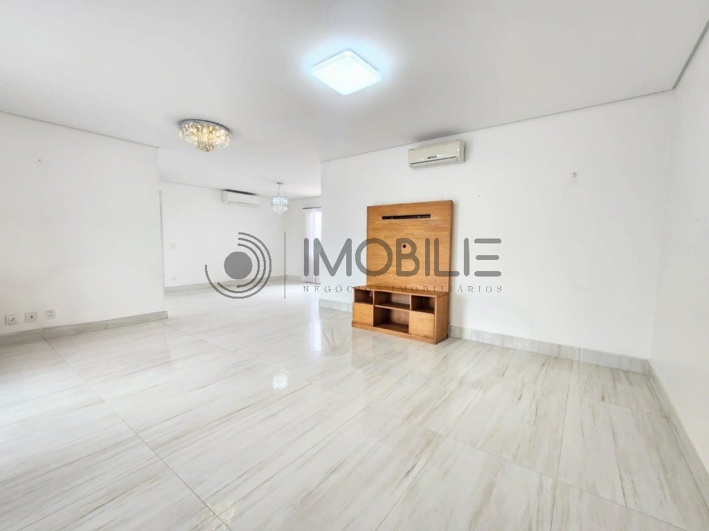 Apartamento, 3 quartos, 184 m² - Foto 2