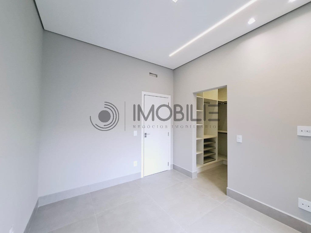 Casa, 3 quartos, 235 m² - Foto 35