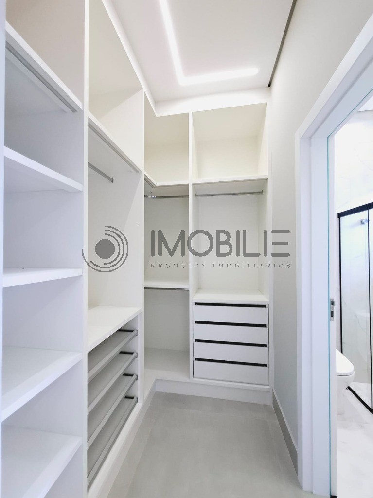 Casa, 3 quartos, 235 m² - Foto 36