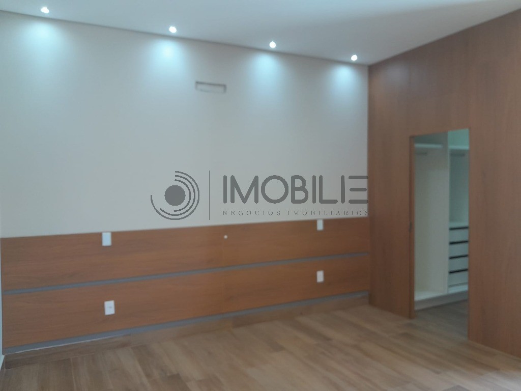 Casa, 3 quartos, 195 m² - Foto 15