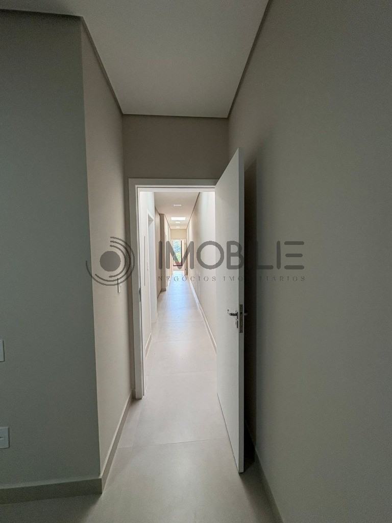 Casa, 3 quartos, 244 m² - Foto 26