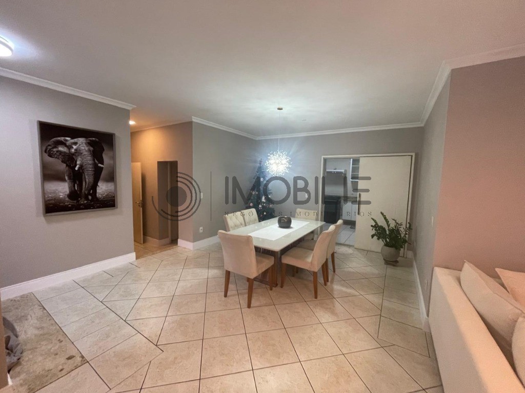 Casa, 3 quartos, 190 m² - Foto 1