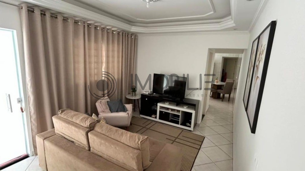 Casa, 2 quartos, 80 m² - Foto 1