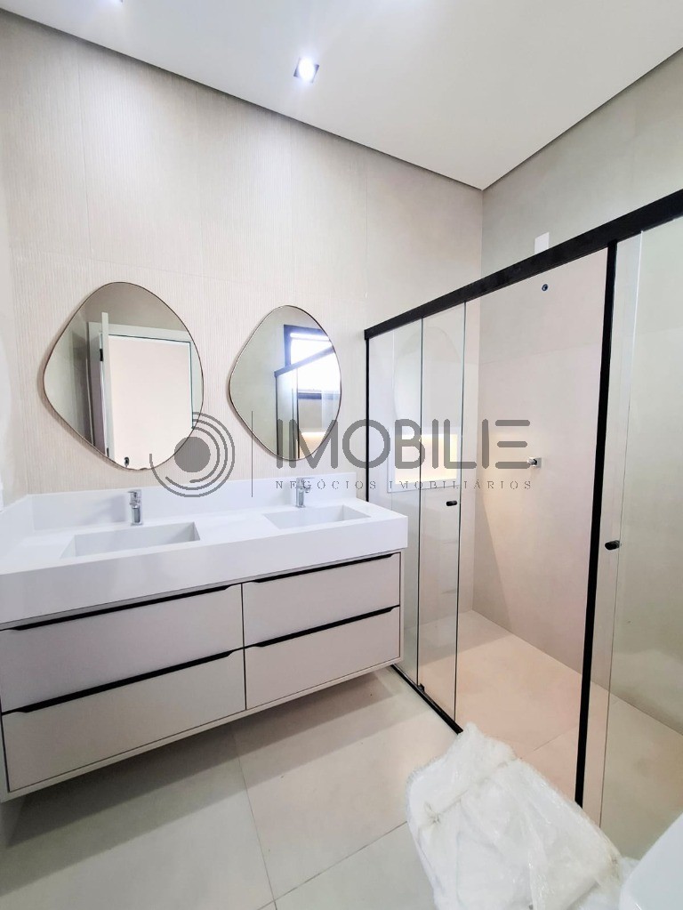 Casa, 3 quartos, 205 m² - Foto 27