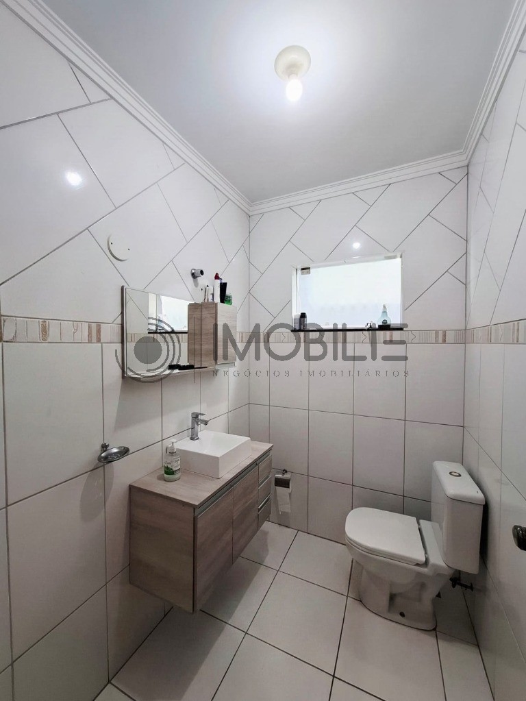 Casa, 4 quartos, 237 m² - Foto 38