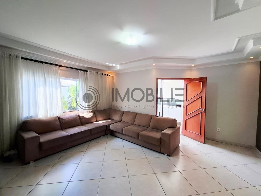 Casa, 4 quartos, 237 m² - Foto 5
