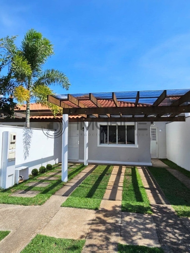 Casa, 3 quartos, 70 m² - Foto 1