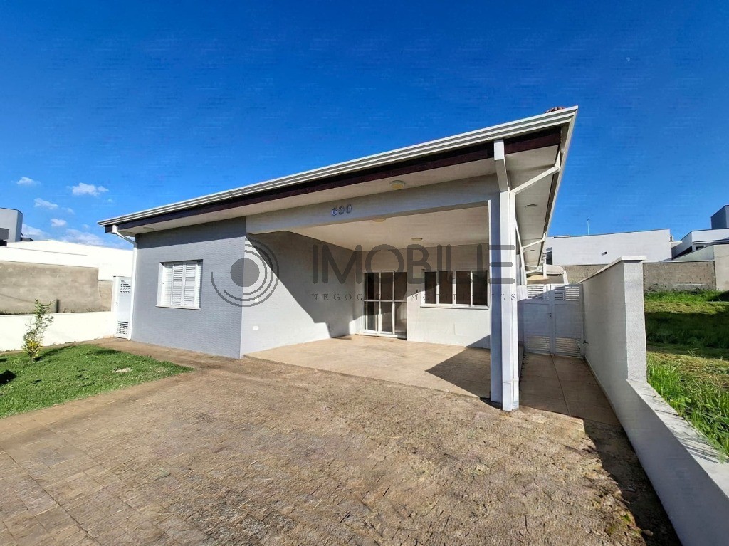 Casa, 3 quartos, 197 m² - Foto 1
