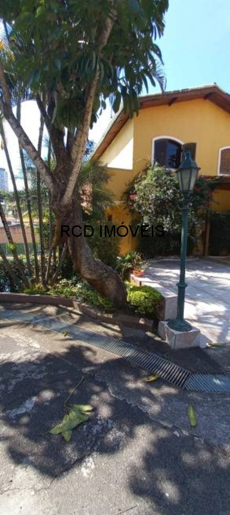 Sobrado em Condomínio Fechado, no Jardim Bonfiglioli, com 3 quartos ( 1 Suite )