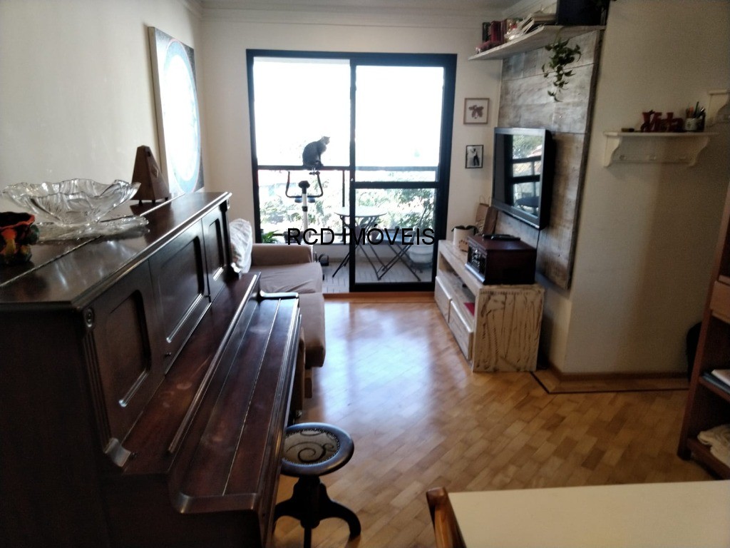 Oportunidade de apartamento no Jardim Ester com 3 dormitórios