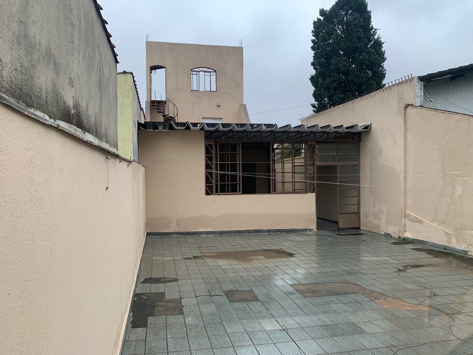 Sobrado com 3 dormitórios para alugar na penha