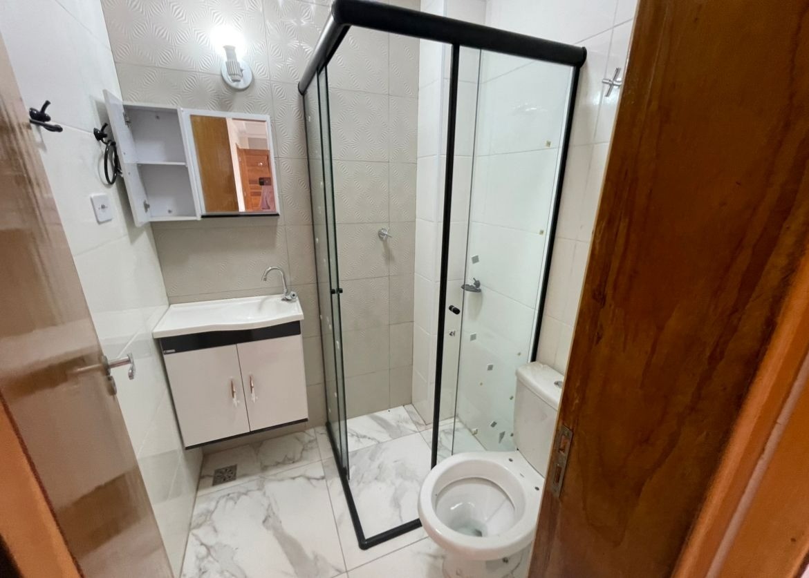 Apartamento 2 dormitórios vila Nhocuné