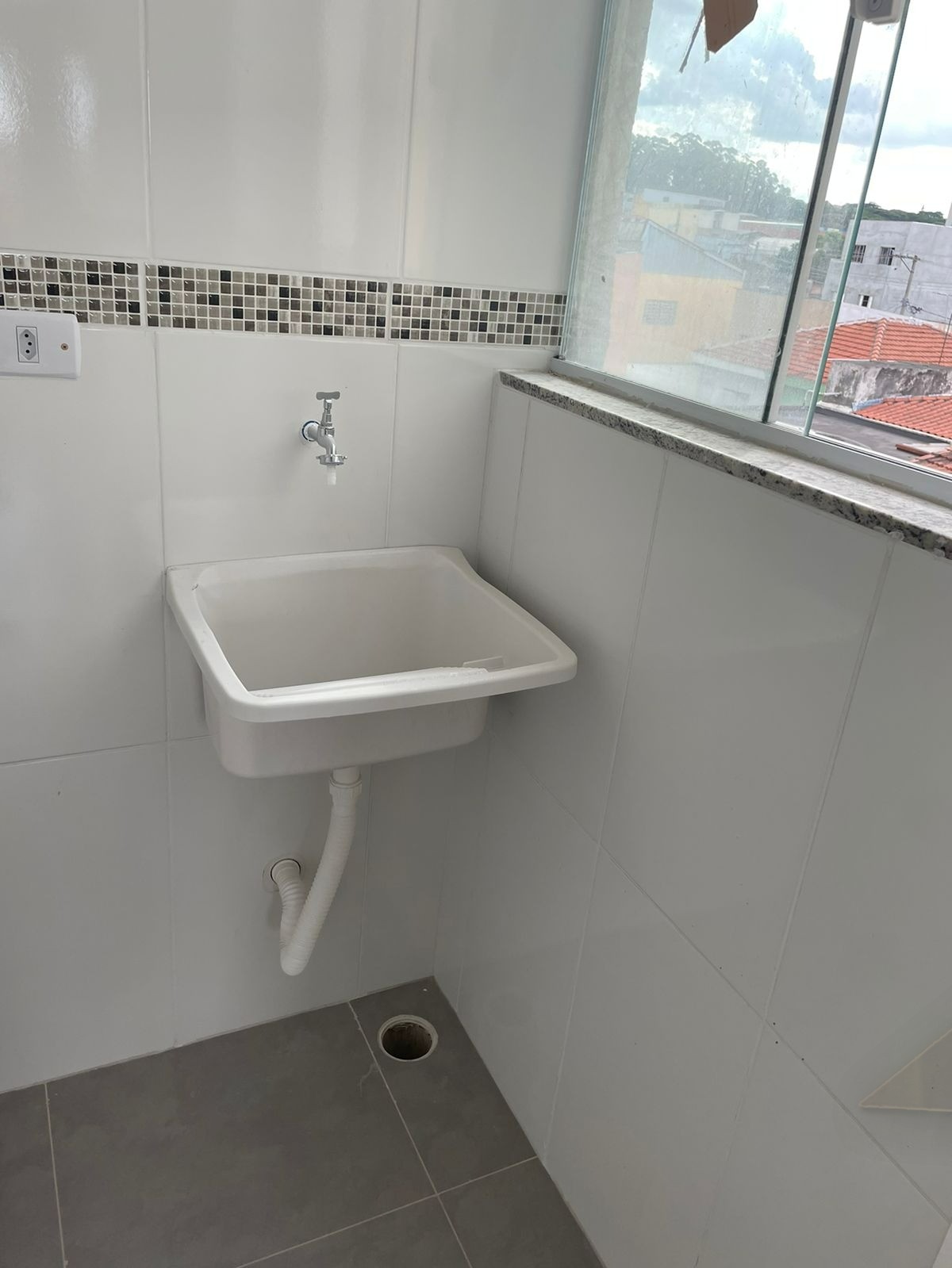 Apartamento 2 dormitórios no Pq. Maria Luiza