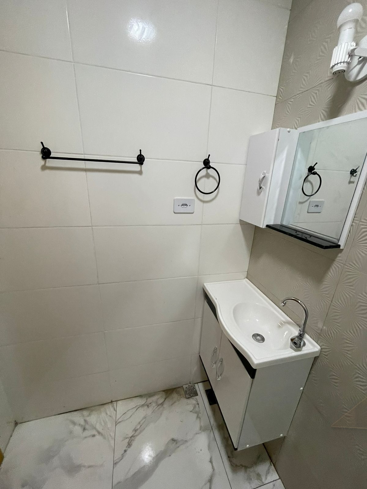 Apartamento 2 dormitórios vila Nhocuné