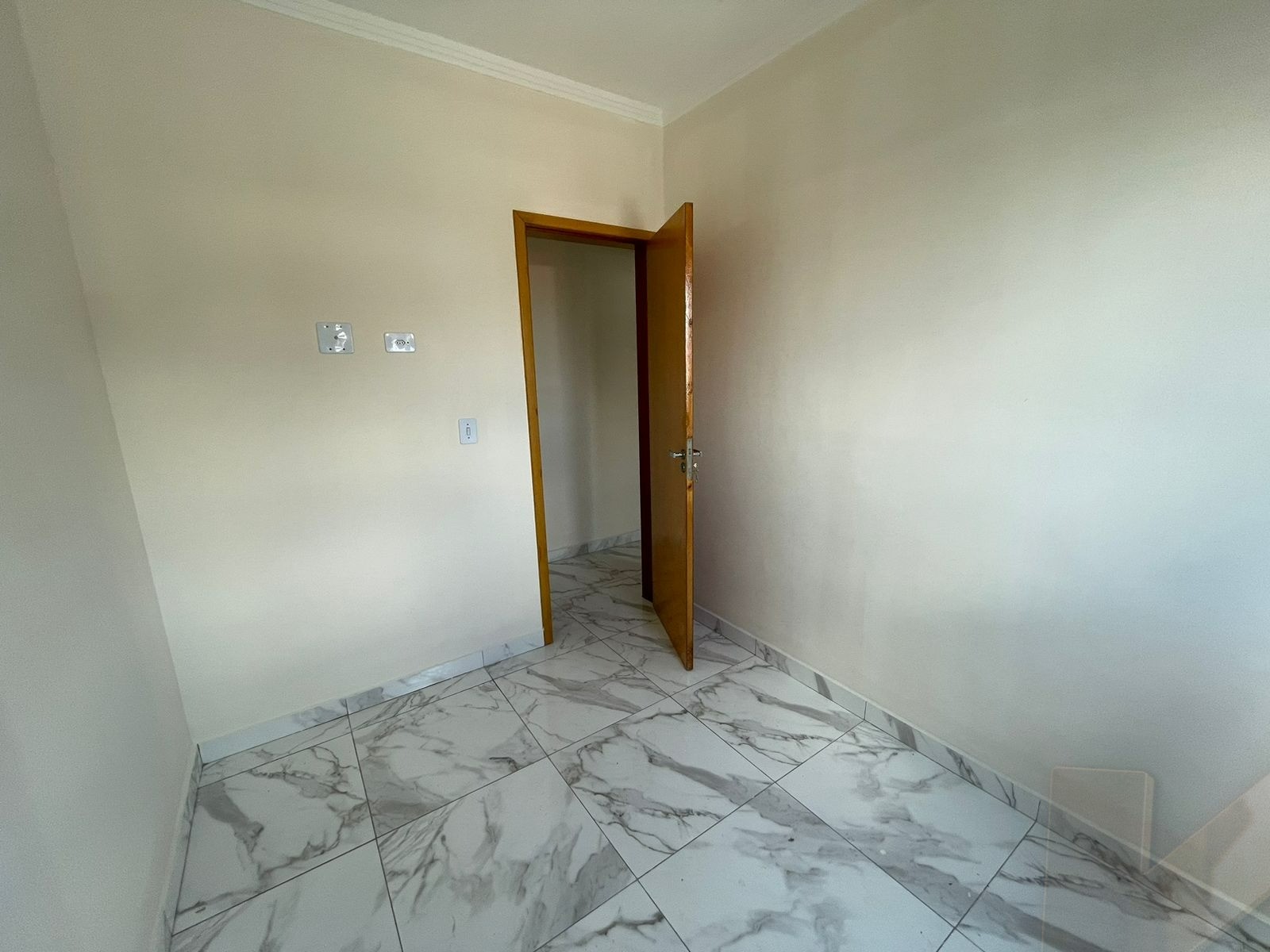 Apartamento 2 dormitórios vila Nhocuné