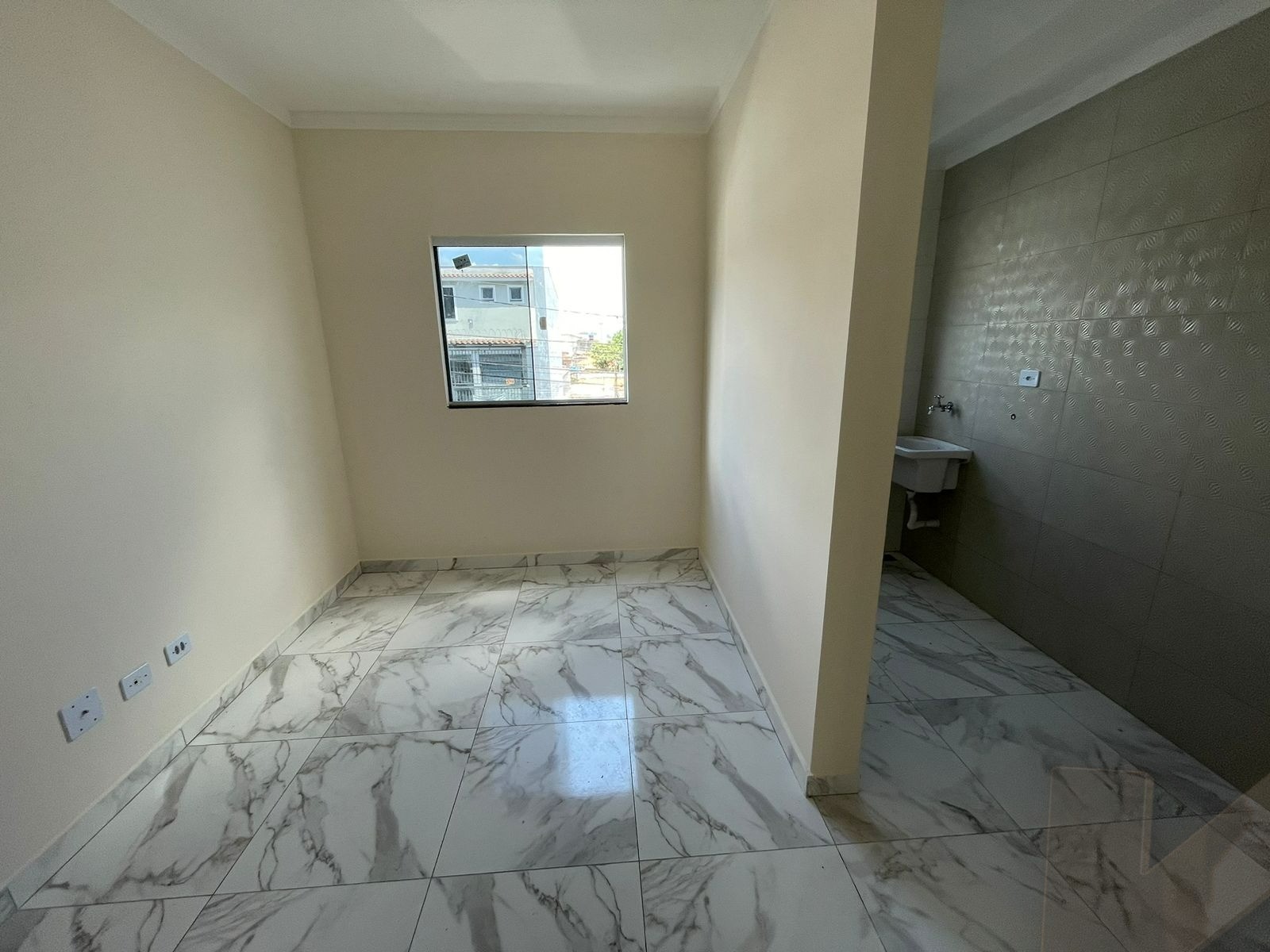 Apartamento 2 dormitórios vila Nhocuné