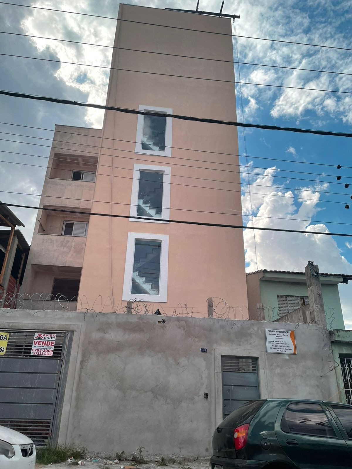 Apartamento 2 dormitórios no Pq. Maria Luiza
