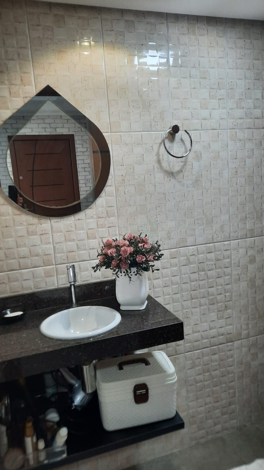 NOBILLE IMÓVEIS vende - Excelente casa a 700 metros da praia dos Ingleses