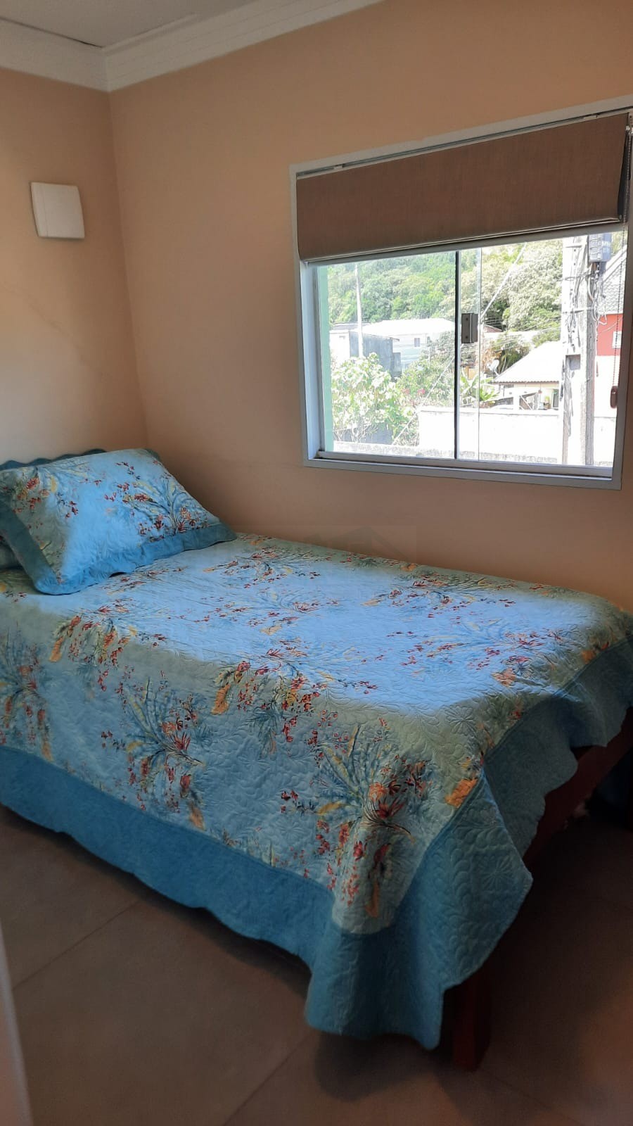 NOBILLE IMÓVEIS vende - Excelente casa a 700 metros da praia dos Ingleses