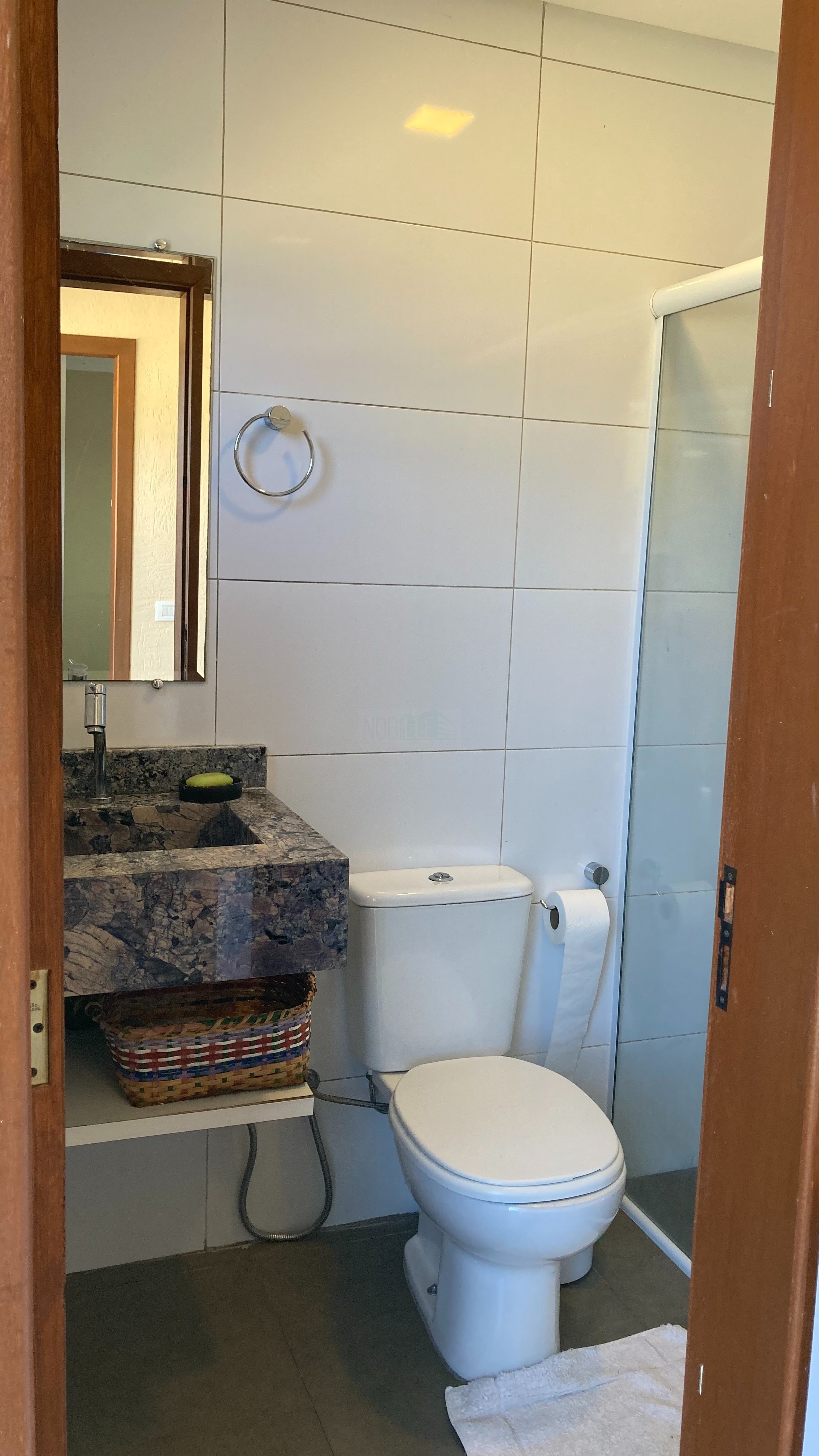 NOBILLE IMÓVEIS vende - Excelente casa a 700 metros da praia dos Ingleses