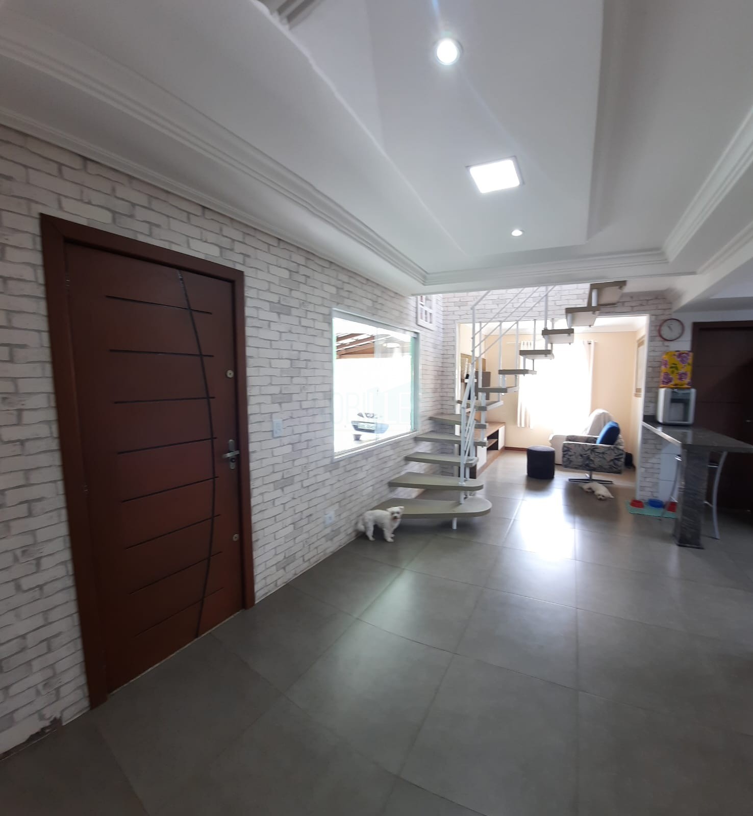 NOBILLE IMÓVEIS vende - Excelente casa a 700 metros da praia dos Ingleses