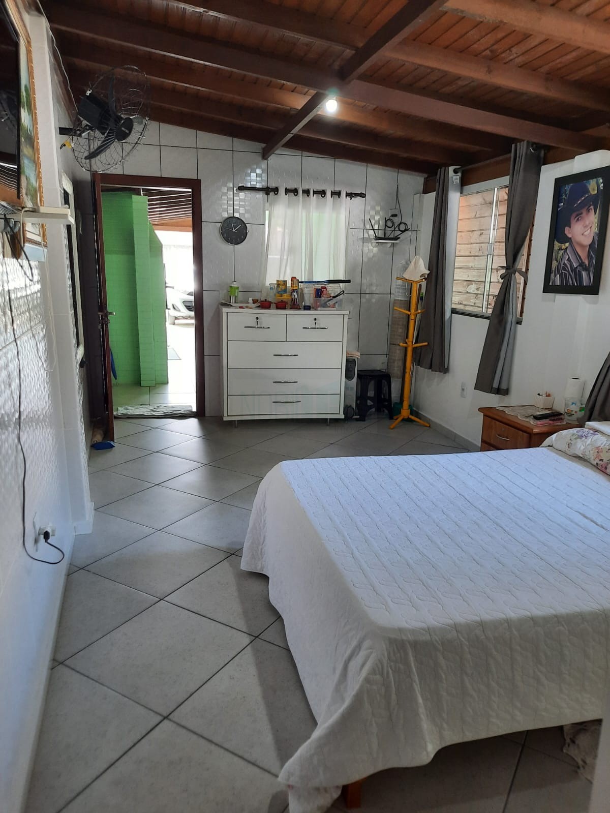 NOBILLE IMÓVEIS vende - Excelente casa a 700 metros da praia dos Ingleses
