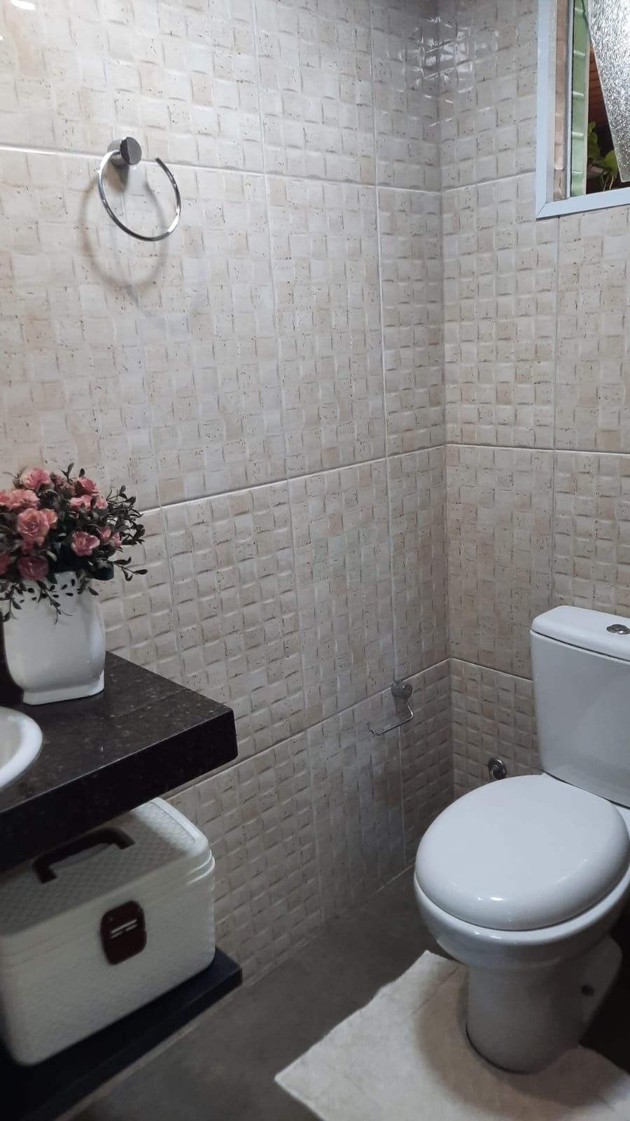 NOBILLE IMÓVEIS vende - Excelente casa a 700 metros da praia dos Ingleses