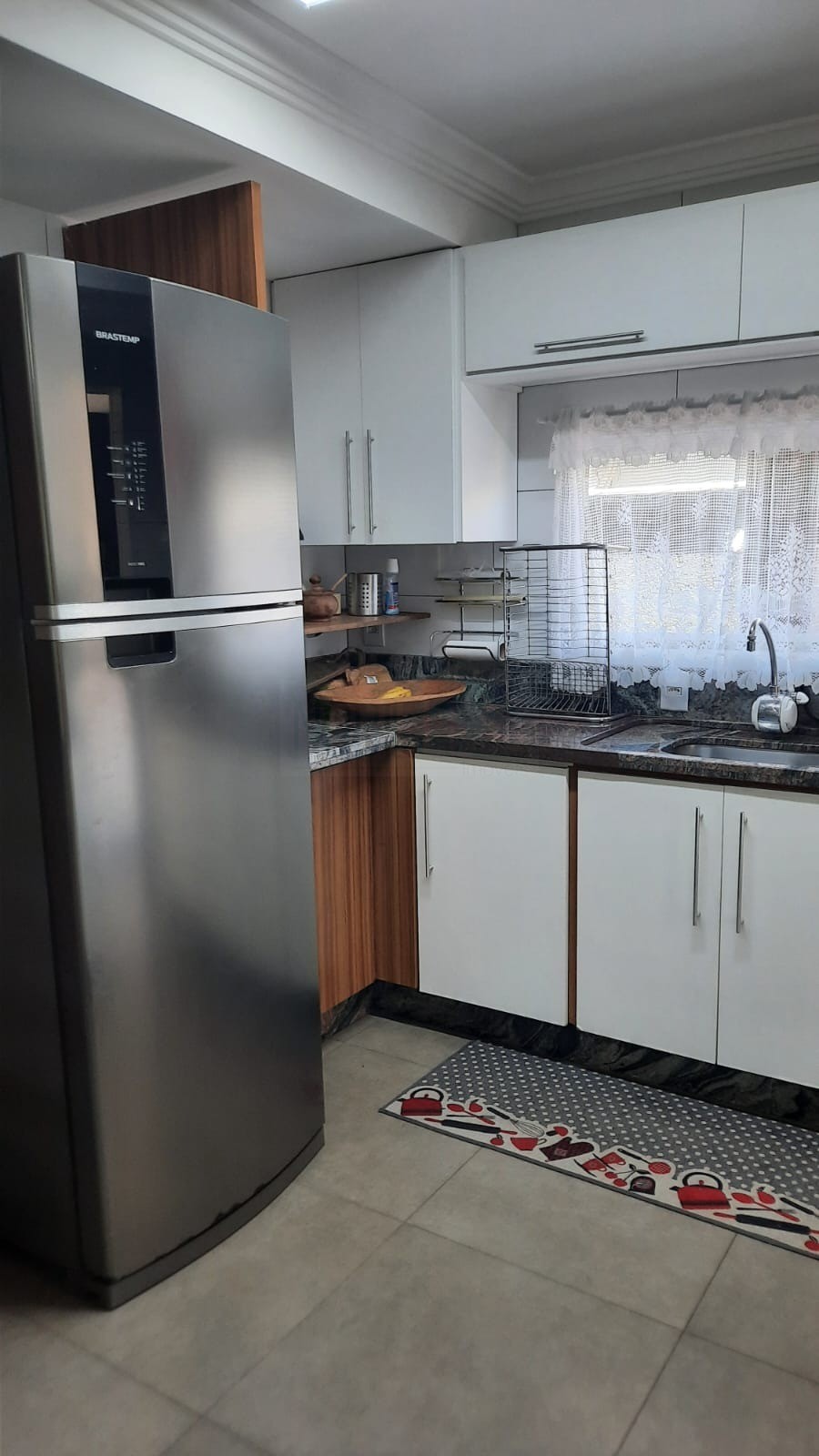 NOBILLE IMÓVEIS vende - Excelente casa a 700 metros da praia dos Ingleses