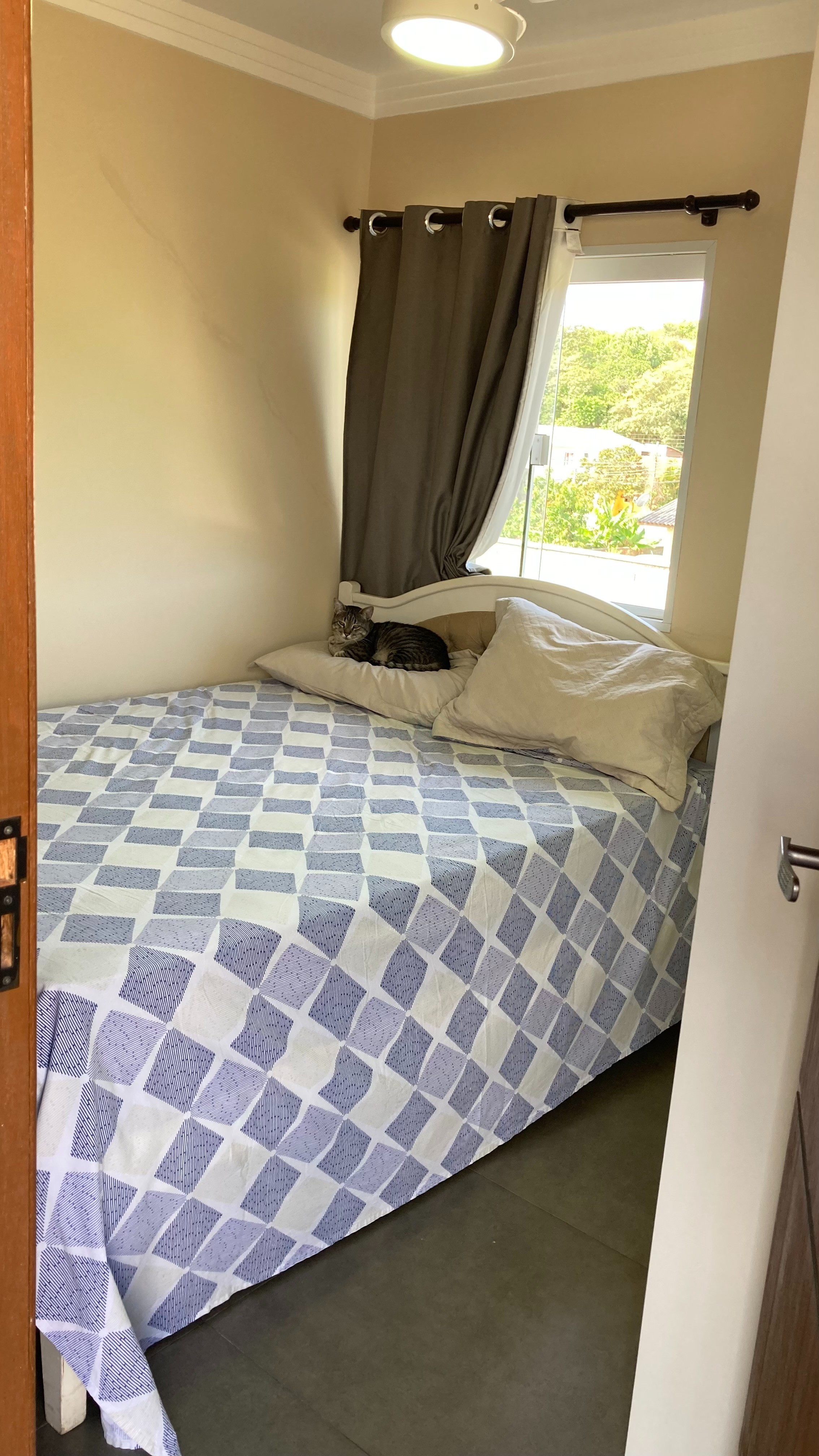 NOBILLE IMÓVEIS vende - Excelente casa a 700 metros da praia dos Ingleses