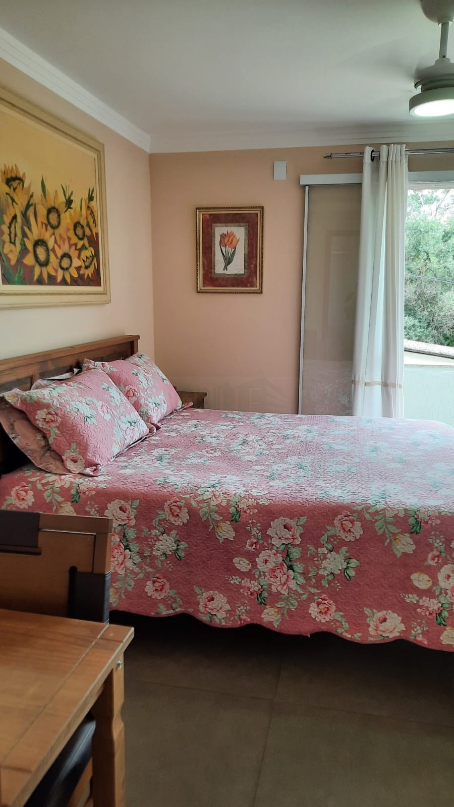 NOBILLE IMÓVEIS vende - Excelente casa a 700 metros da praia dos Ingleses