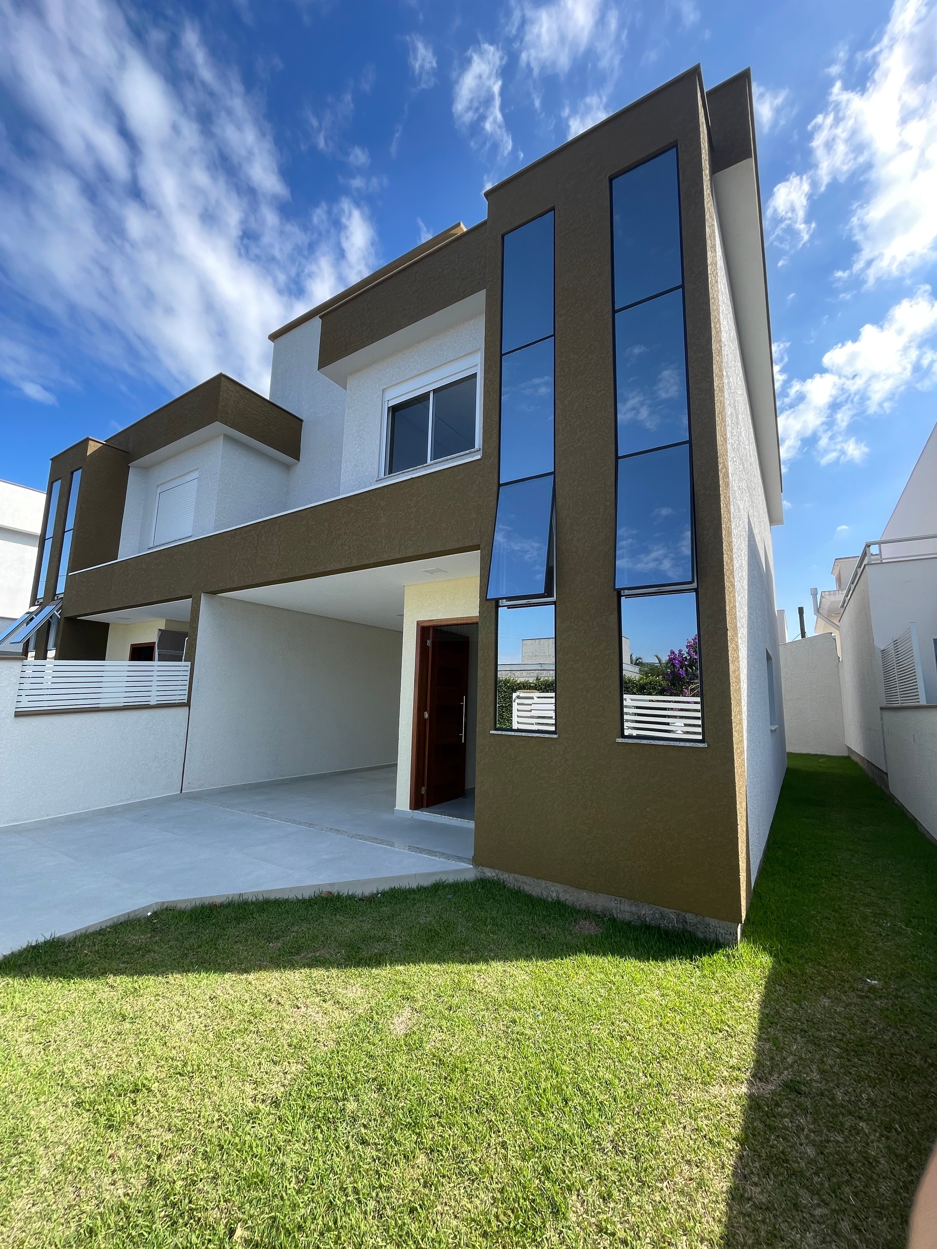 Oportunidade Casa Nova à venda no Rio Vermelho - Florianópolis/SC.